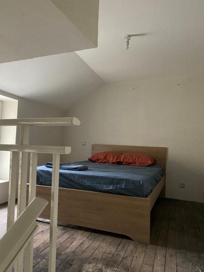 Appartement Calme Centre Ville Historique ユセル エクステリア 写真